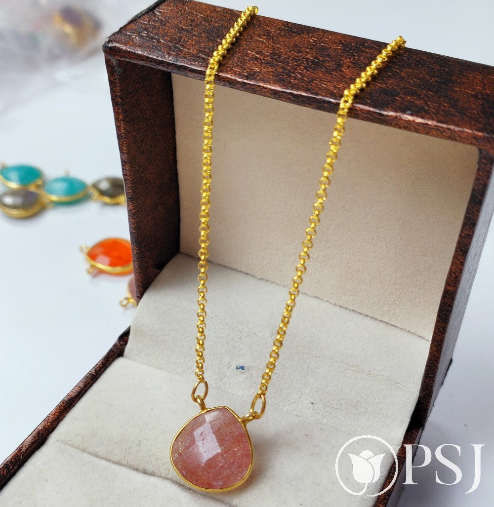 Natural Strawberry Quartz Necklace, Gold Plated Necklace, Strawberry Quartz Pendant, Healing Crystal Pendant Necklace